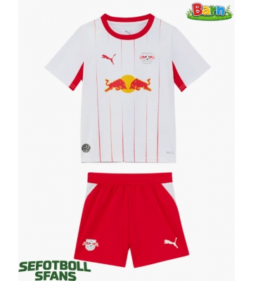 RB Leipzig Hemmaställ Barn 2026-27 Kortärmad (+ Korta byxor)